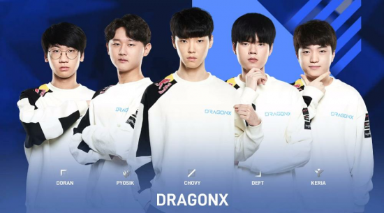 中国电竞新星小孩正式加盟沙特Falcons战队